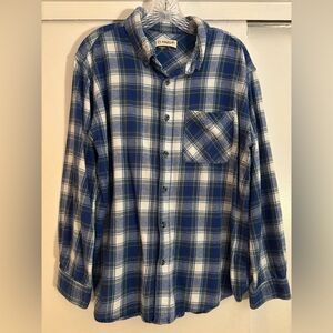 Magellan Outdoors Blue and White Plaid Button Down Shirt Large